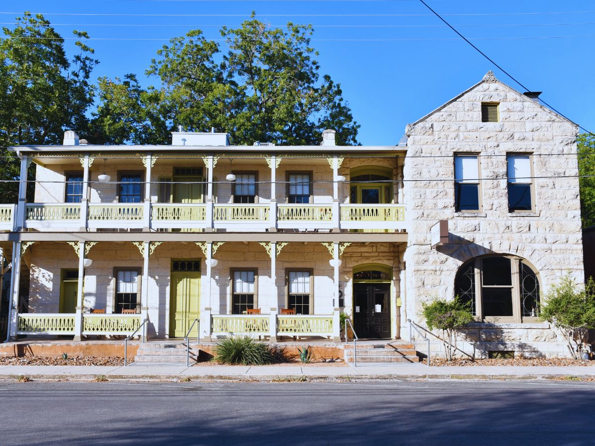 Old Ingenhuett-Faust Hotel, Comfort, TX