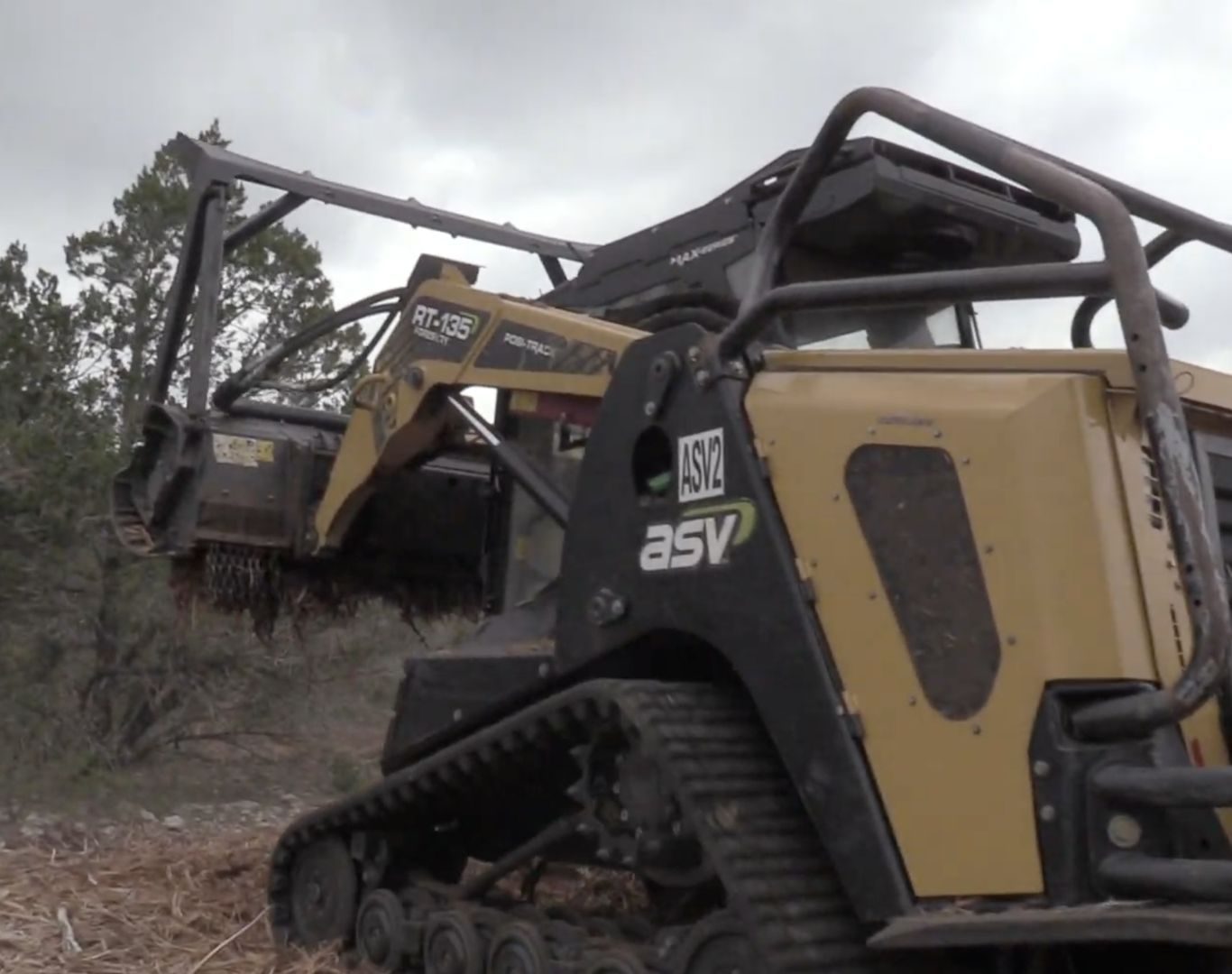 Land clearing near me in Canyon Lake, Texas for steep lots Land clearing near me in Canyon Lake, Texas for steep lots